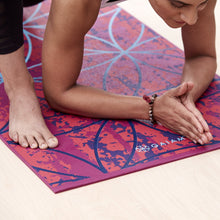 Load image into Gallery viewer, Premium Radiance Yoga Mat (6mm)
